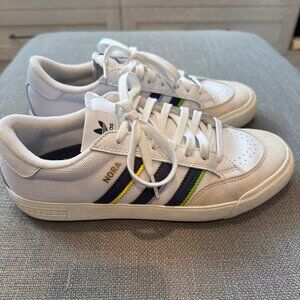 Adidas Nora Sneakers MENS SIZE 8 WOMENS SIZE 9.5